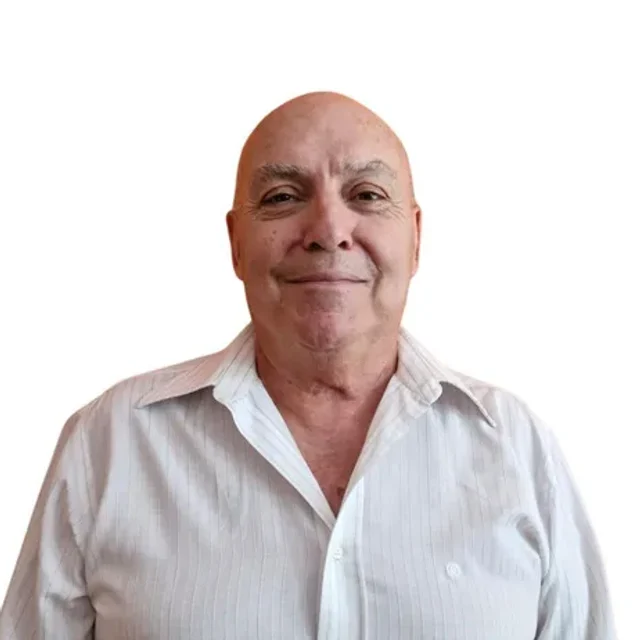Retrato de Carlos Ferrati, médico generalista y Coach Ontológico Profesional de Vitalis